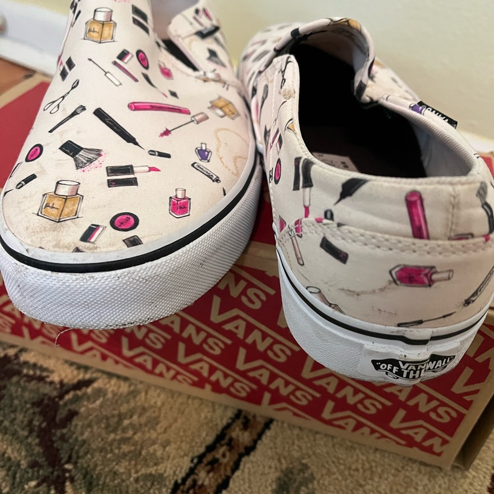 Vans Women's Cream and Pink Makeup Print Flats - Picture 2 of 6